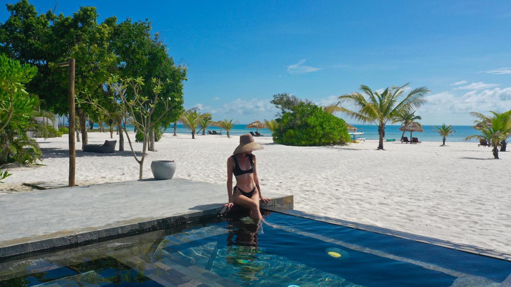 The Secret Garden Koh Rong Hotel Pagoda Beach Exterior photo