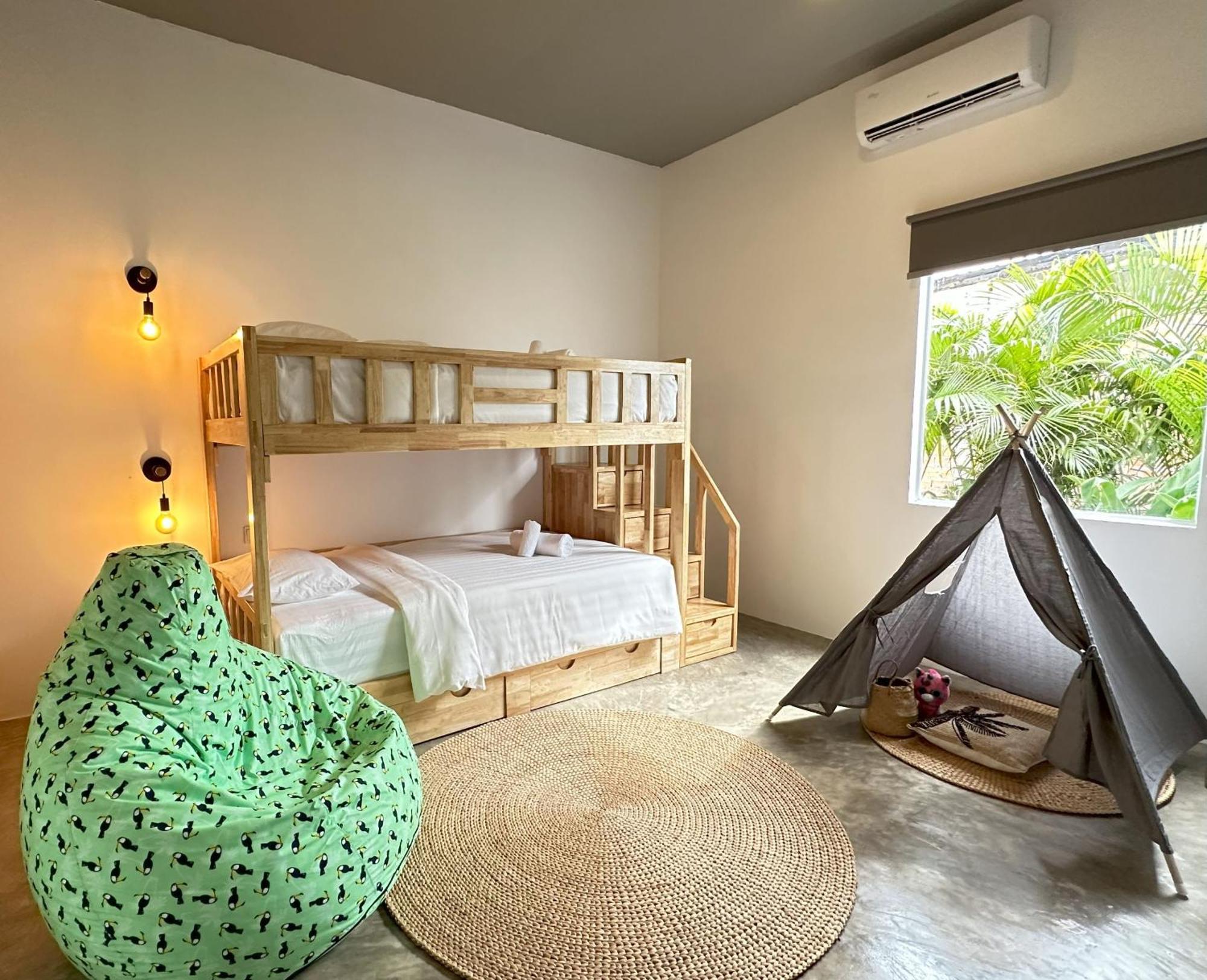 The Secret Garden Koh Rong Hotel Pagoda Beach Exterior photo